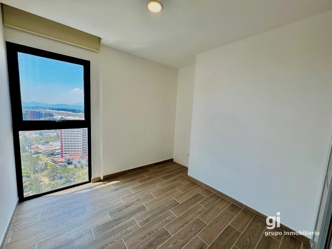 Apartamento en venta para amantes de las vistas y los aviones - 9