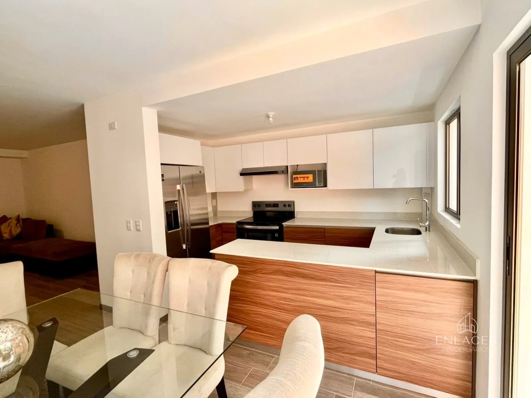 Zona 14 • Apartamento en Renta • Edificio Segheria - 13