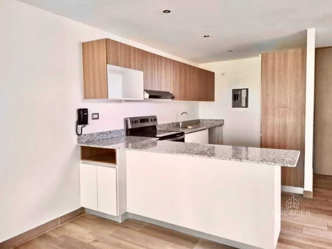 Zona 16 • Apartamento en Renta • Edificio Brickell - 9