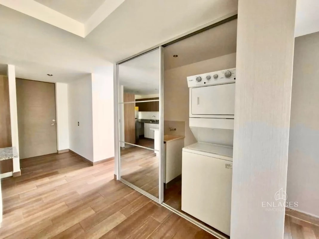 Zona 16 • Apartamento en Renta • Edificio Brickell - 2