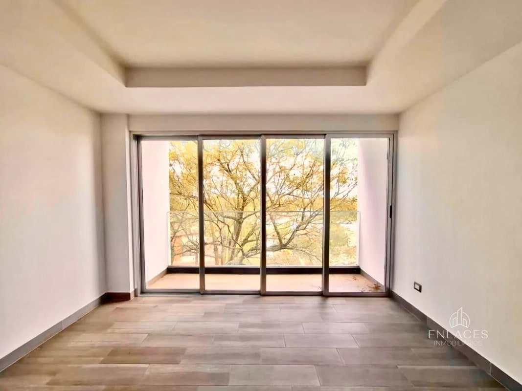 Zona 16 • Apartamento en Renta • Edificio Brickell - 1