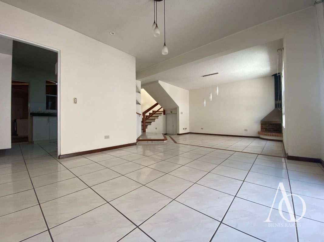 Casa en Alquiler en Monte Azul II, zona 13 / EN DIRECTO - 15
