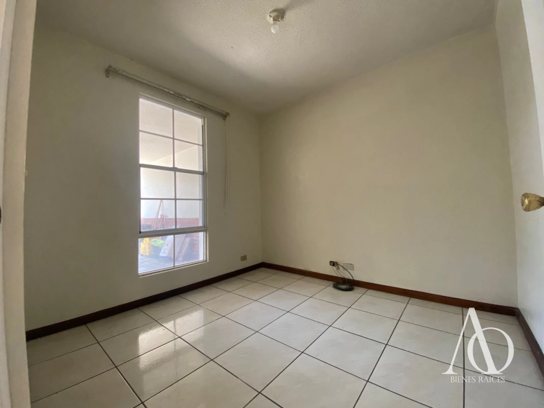 Casa en Alquiler en Monte Azul II, zona 13 / EN DIRECTO - 13