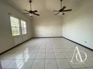 Casa en Alquiler en Monte Azul II, zona 13 / EN DIRECTO — Casa en Alquiler en Monte Azul, Zona 13, Guatemala, Ciudad — miniatura 2 de 17
