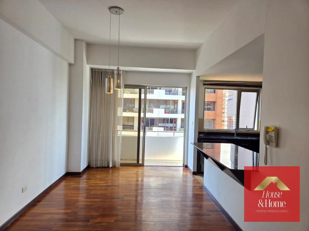 Apartamento en renta zona 14 -Torre Quattro - 17