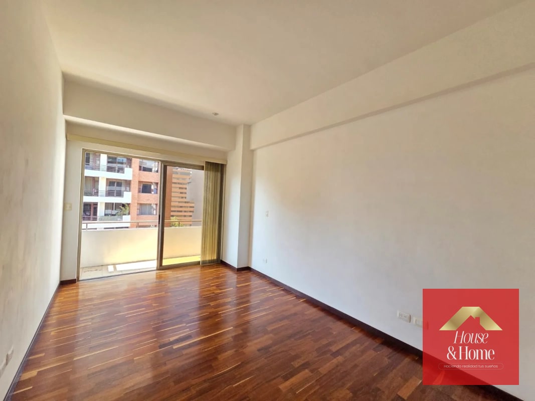 Apartamento en renta zona 14 -Torre Quattro - 12
