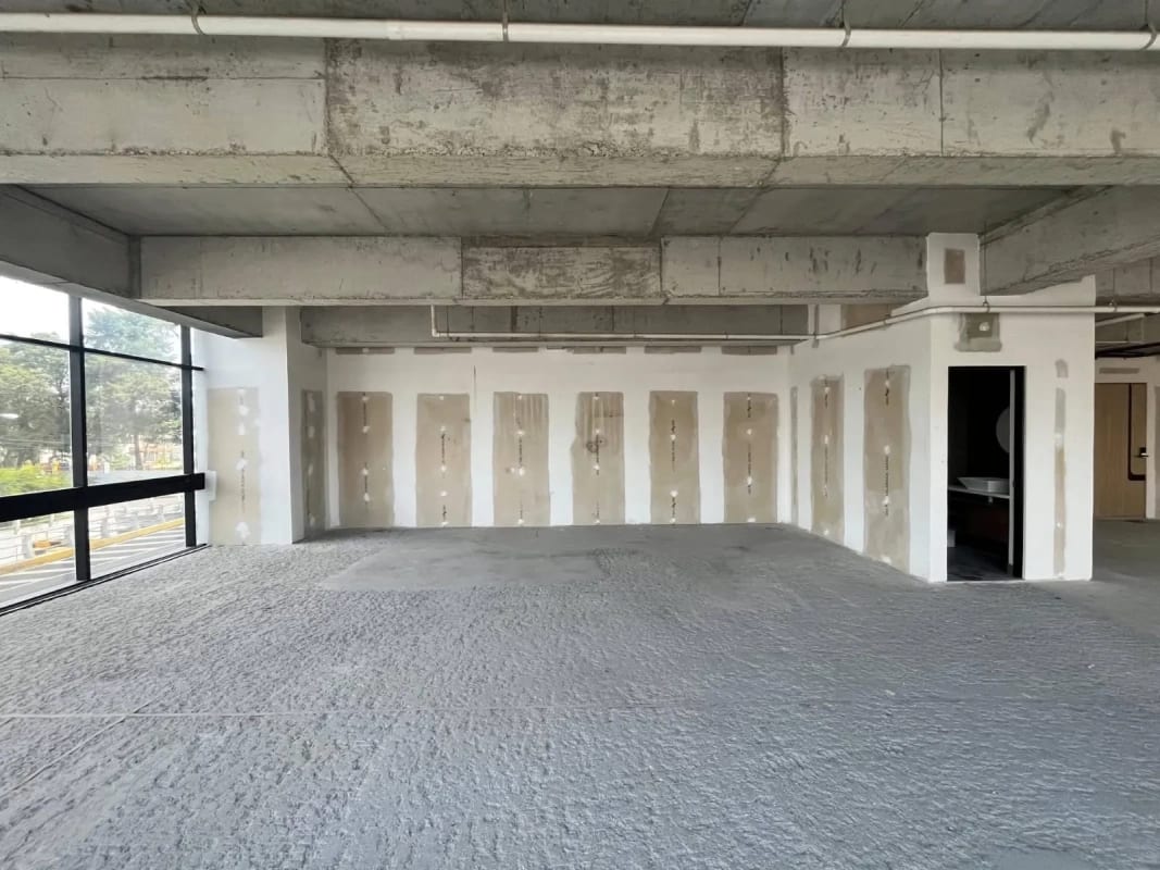 ESPACIO PARA CLINICA u OFICINA EN RENTA RENOVATI ZONA 10 — Clínica en Alquiler en Zona 10, Guatemala, Ciudad — foto 6 de 9