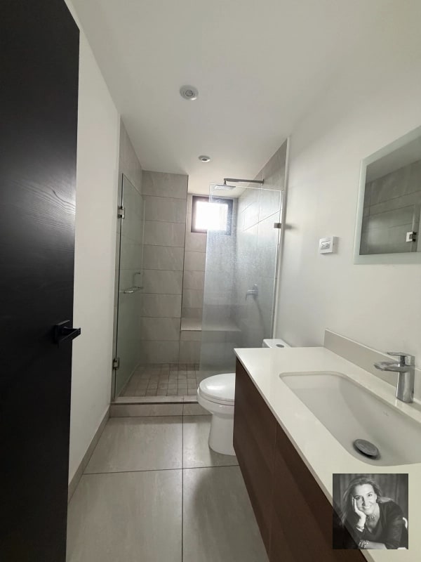Apartamento en Venta en IQ10, Zona 10 - 7