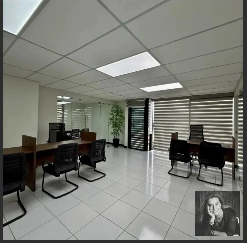 OFICINA NUEVA AMUEBLADA EN RENTA – EDIFICIO 01010, ZONA 10 - 1