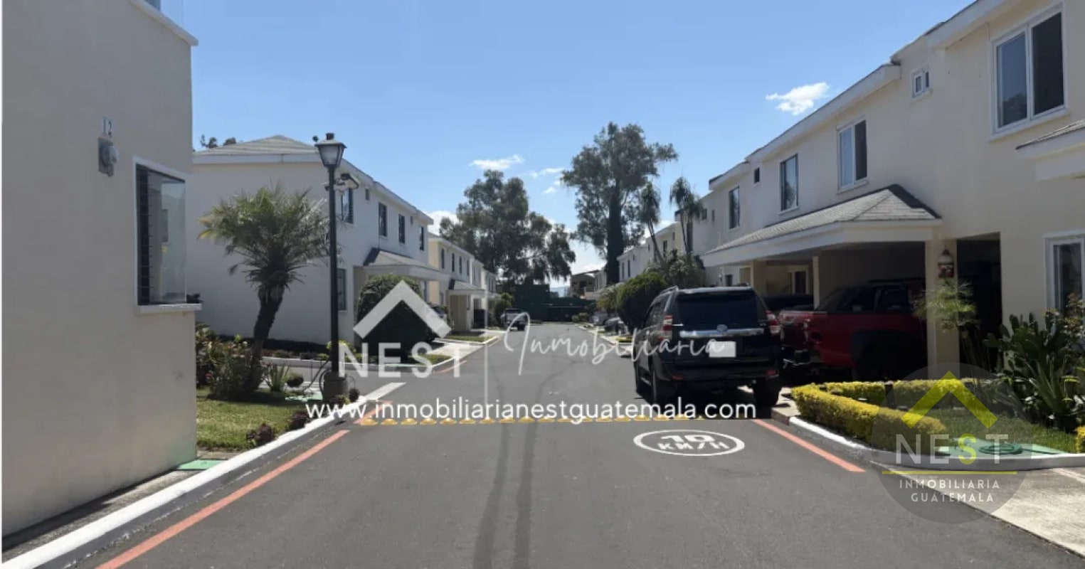 Casa de 4 habitaciones y jardín en venta | BOSQUES DE SAN MARINO - San Cristóbal - 3