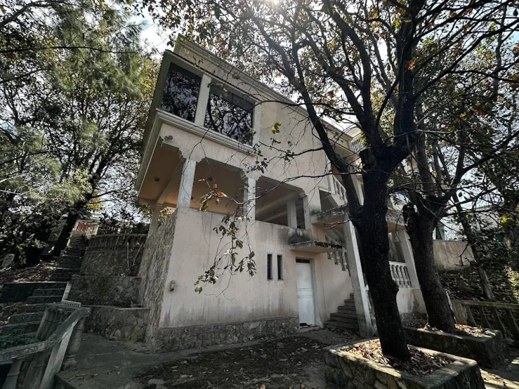 HERMOSA CASA EN COLONIA PRIMAVERA, ZONA 11 — Casa en Venta en La Primavera, Zona 11, Guatemala, Ciudad — foto 11 de 15