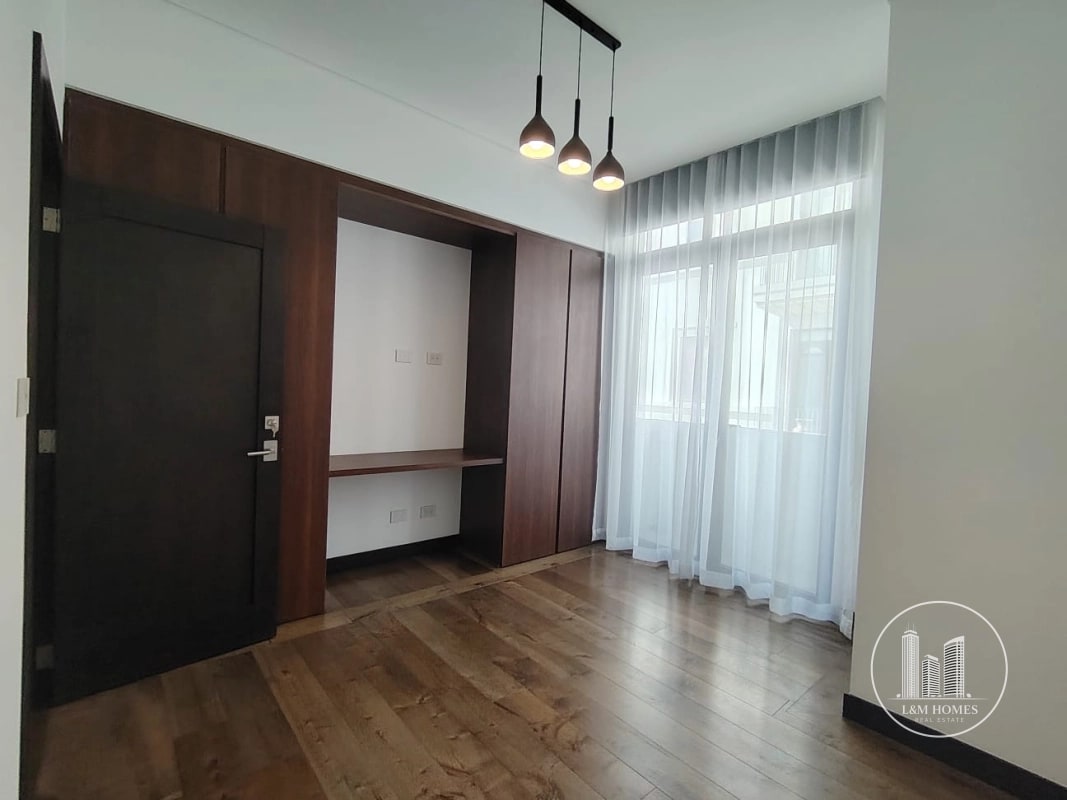 Lindo y Amplio apartamento en Olmos de Cayala - 4