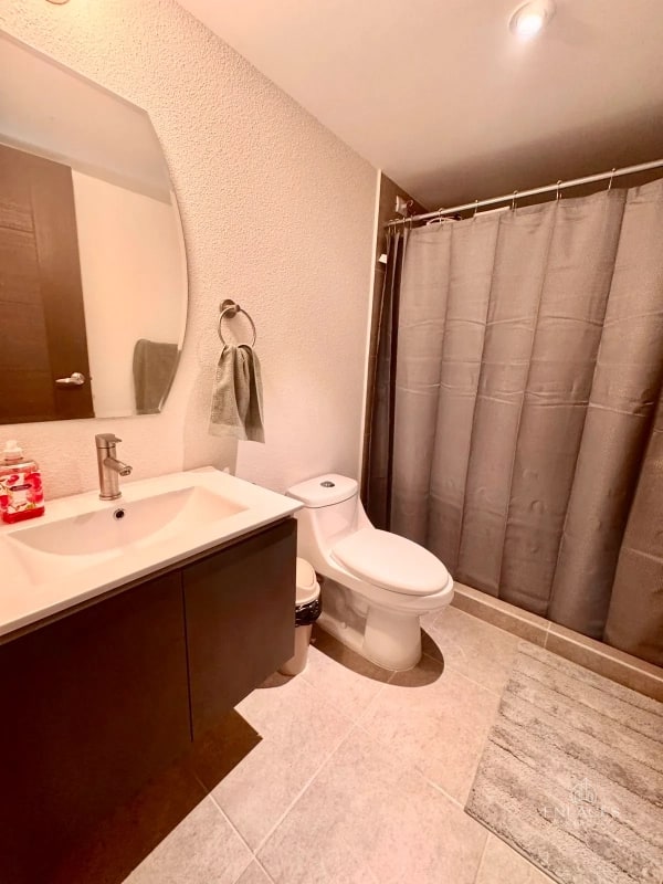 Zona 7 • Apartamento Amueblado en Venta • Parque Mateo - 2