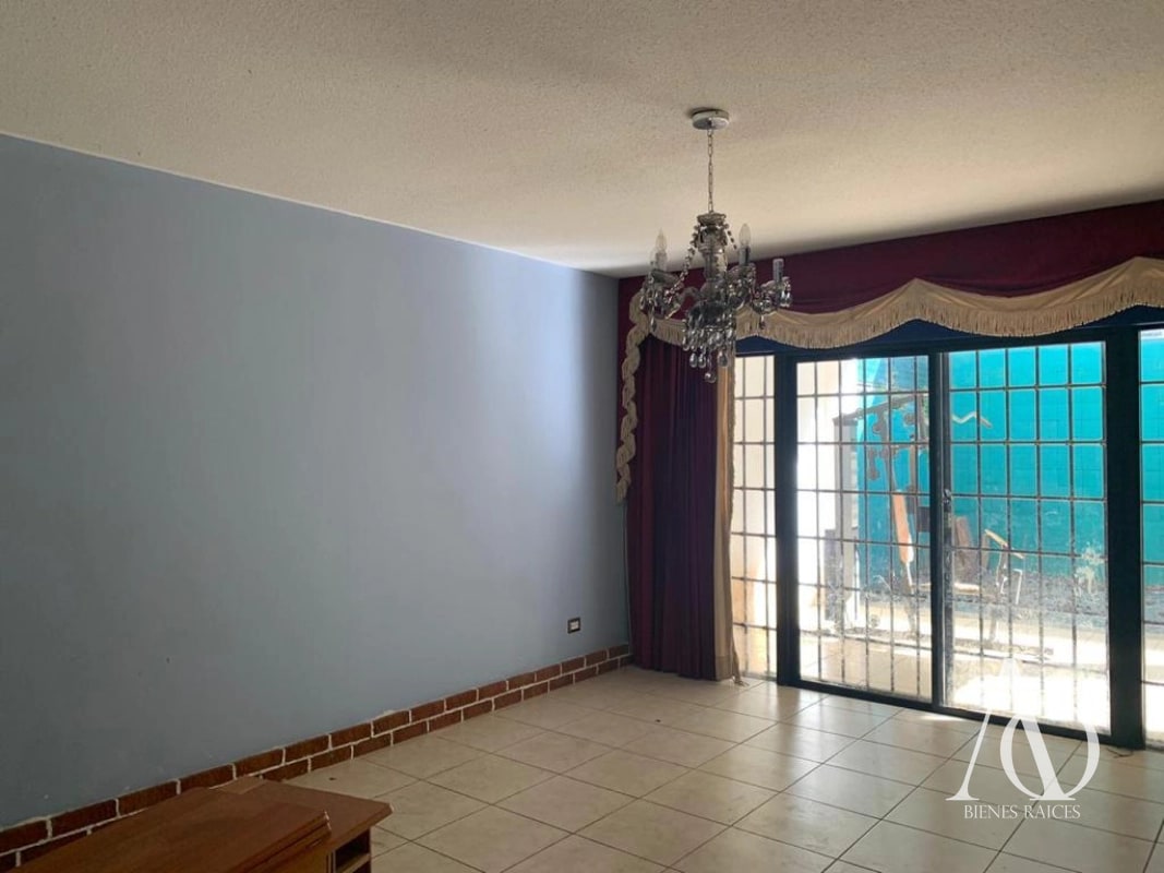 Casa en Venta en Portal de San Isidro 3, zona 16 / EN DIRECTO - 12