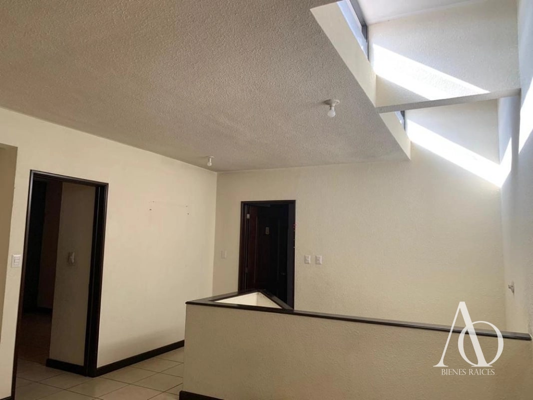 Casa en Venta en Portal de San Isidro 3, zona 16 / EN DIRECTO - 3