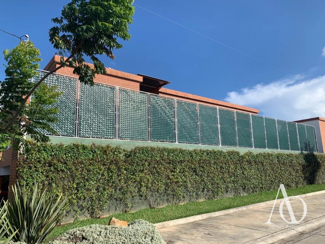 Casa en Venta en Portal de San Isidro 3, zona 16 / EN DIRECTO - 1