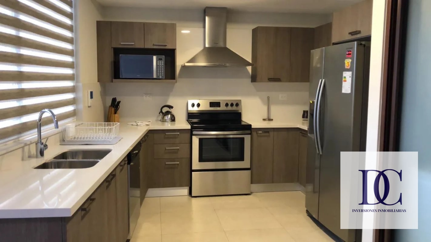 📍 APARTAMENTO AMUEBLADO EN RENTA – EDIFICIO SANTA INÉS | ZONA 14 - 12