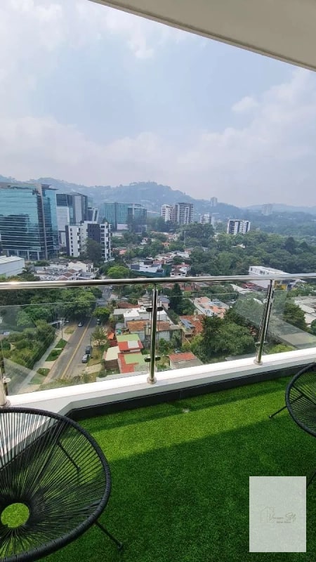 Hermoso apartamento en venta La Herradura zona 15 VH 2 - 1