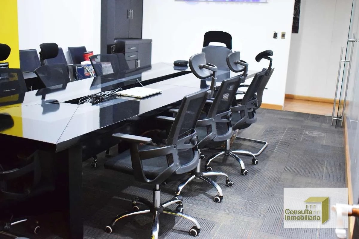 zona 10/ Edificio Platina / 130 m² - 2