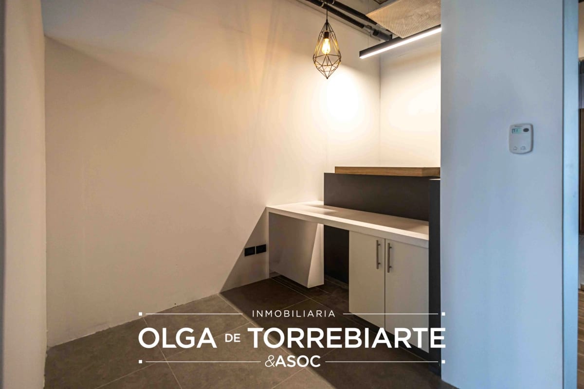 Oficina en Zona Pradera, Zona 10 — Oficina en Alquiler en Zona Pradera, Zona 10, Guatemala, Ciudad — foto 3 de 11