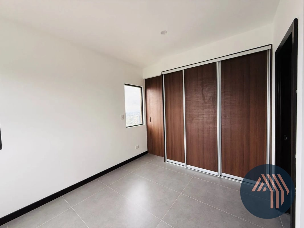 VENTA DE APARTAMENTO PARA ESTRENAR - ARLES ZONA 15 - 8
