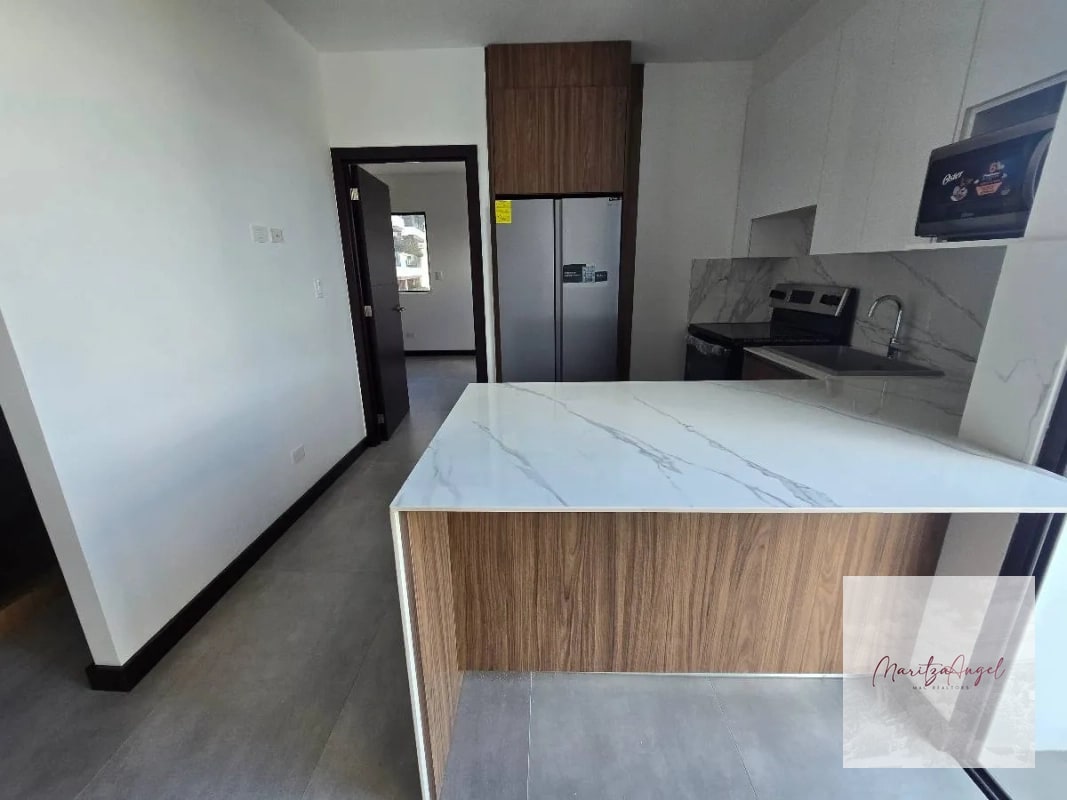 RENTA DE APARTAMENTO EN ZONA 15 - 8