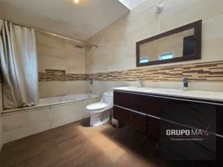 Casa Zona 16 Puerta de Hierro — Casa en Venta en Puerta de Hierro, Zona 16, Guatemala, Ciudad — miniatura 3 de 14