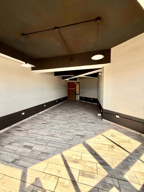 Zona 4 • Oficina en Renta • Edificio Séptimo • 42 M² - 6