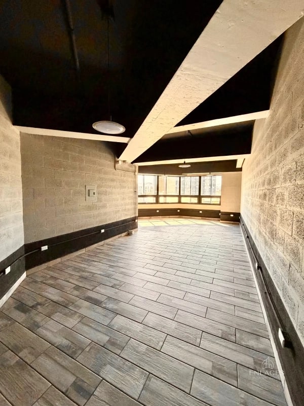 Zona 4 • Oficina en Renta • Edificio Séptimo • 42 M² - 4