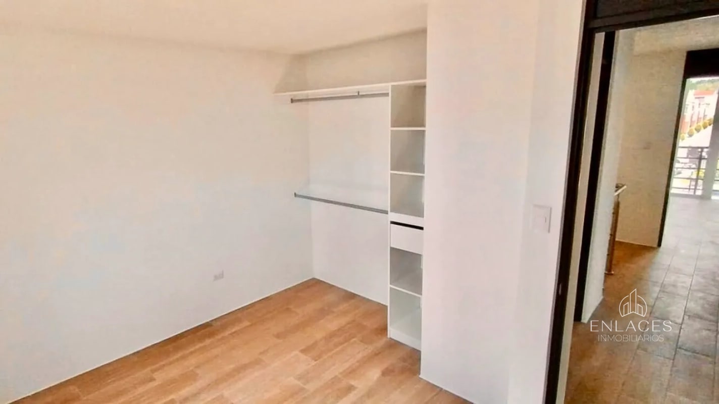 Los Eucaliptos CAES • Casa en Venta • Proyecto Los Pinabetes - 1