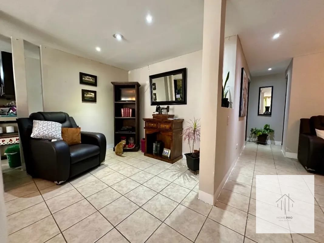 Casa en venta en zona 11 — Casa en Venta en Zona 11, Guatemala, Ciudad — foto 3 de 12