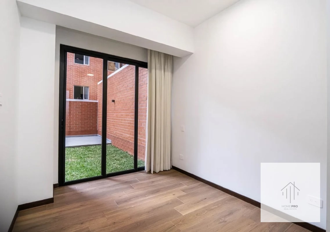 Apartamento con jardín en renta en zona 10 — Apartamento en Alquiler en Casa Ignacio, Zona 10, Guatemala, Ciudad — foto 11 de 14