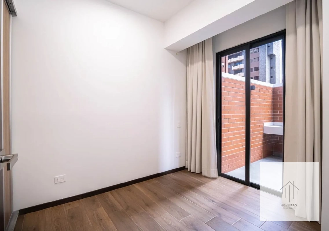 Apartamento con jardín en renta en zona 10 — Apartamento en Alquiler en Casa Ignacio, Zona 10, Guatemala, Ciudad — foto 6 de 14