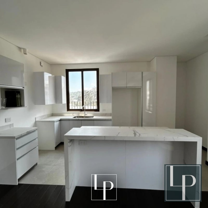 Amplio Apartamento en Venta en Nogales de Cayalá - 9
