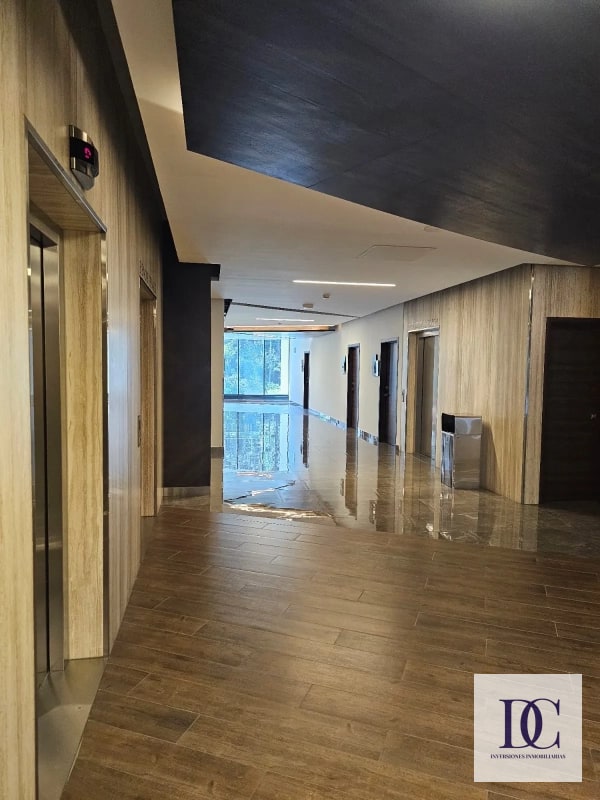 📍 OFICINA EN RENTA – EDIFICIO SPAZIO | ZONA 15 - 2
