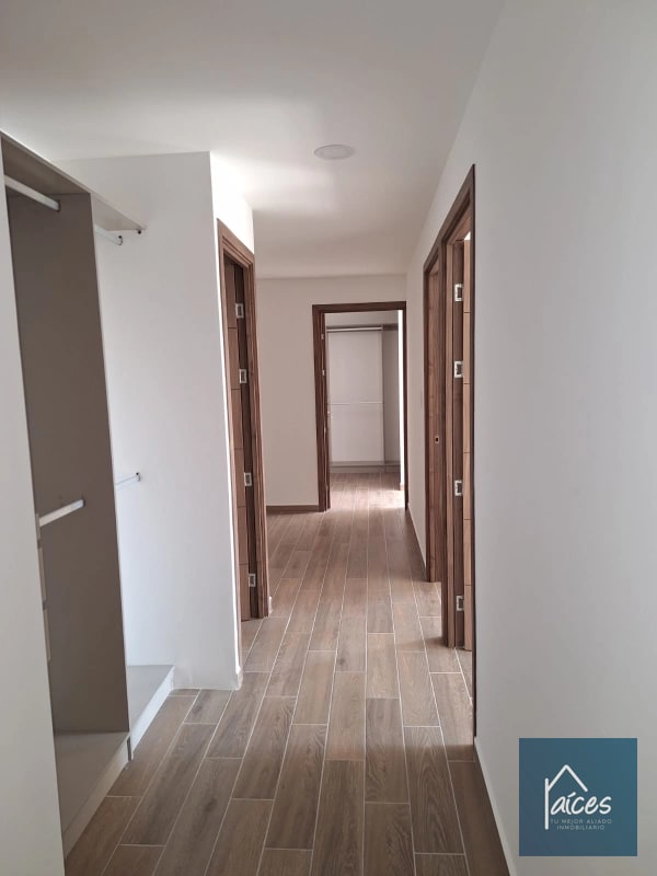 APARTAMENTO EN VENTA ZONA 14 (*20) - 11