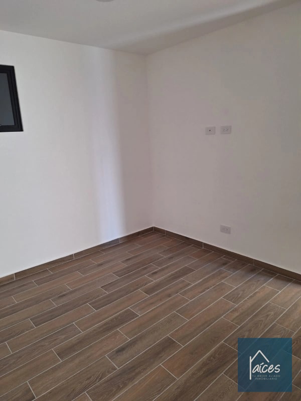 APARTAMENTO EN VENTA ZONA 14 (*20) - 8