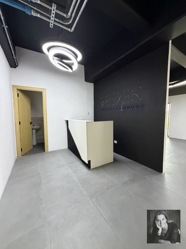 OFICINA EN RENTA – EDIFICIO 01010, ZONA 10 - 7