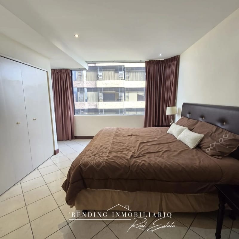 Apartamento en renta zona 10 Edificio Milenia amueblado de 2 habitaciones + 2 parqueos — Apartamento en Alquiler en Milenia, Zona 10, Guatemala, Ciudad — foto 5 de 9
