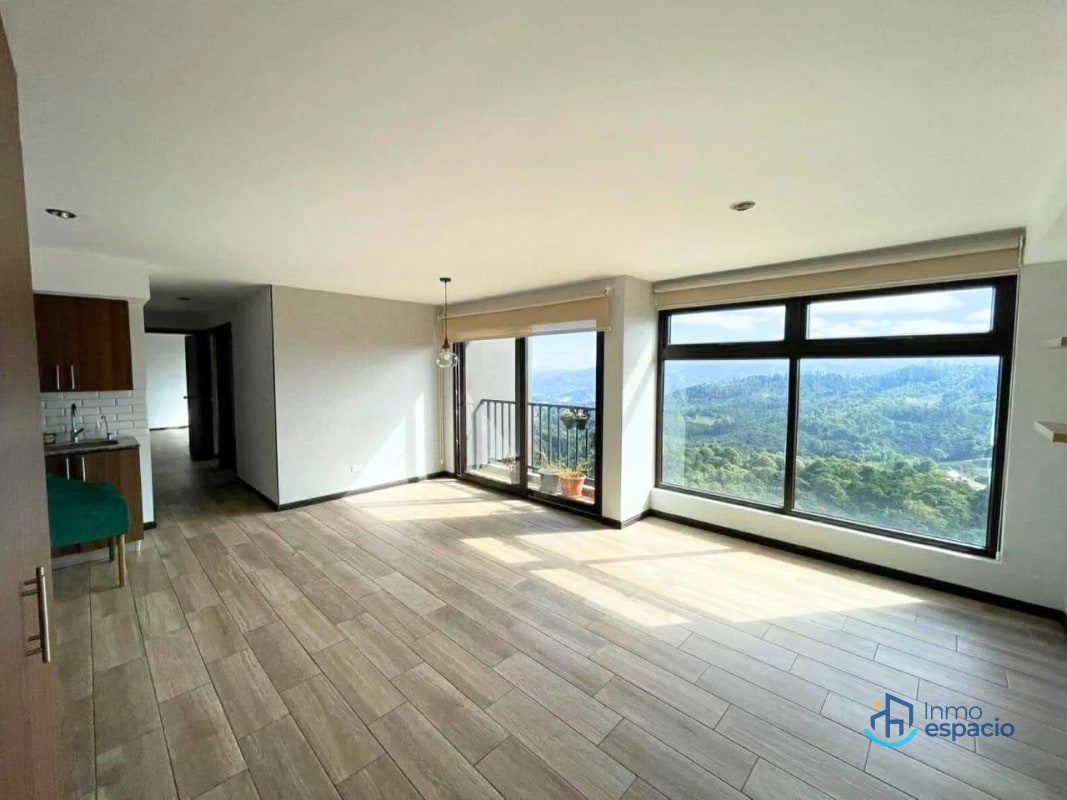 Apartamento en alquiler en Edificio Nagano, Zona 16 - 16