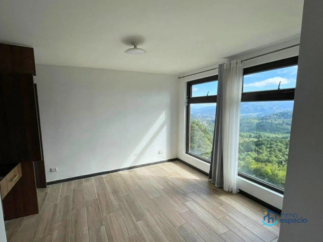 Apartamento en alquiler en Edificio Nagano, Zona 16 - 2