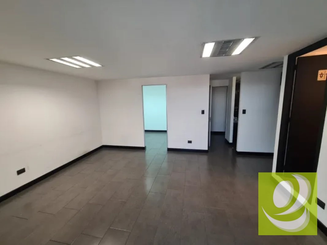 Oficina en Renta Edificio Géminis 10 - 6