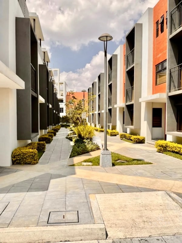 Zona 4 Mixco • Casa en Renta • Condado El Naranjo, Mérida - 6
