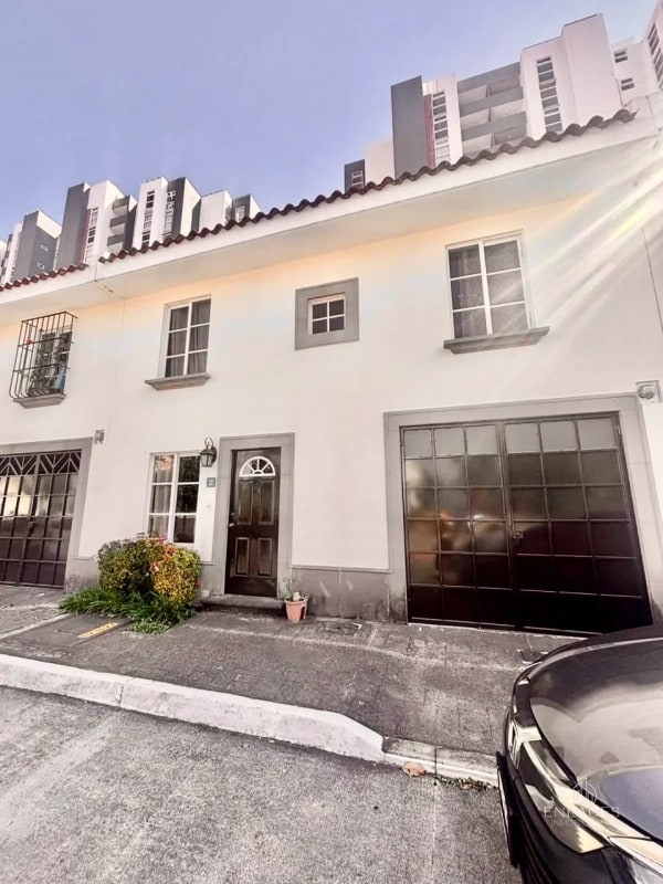 Zona 4 Mixco • Casa en Renta • Condominio El Barrio San Nicolás - 16