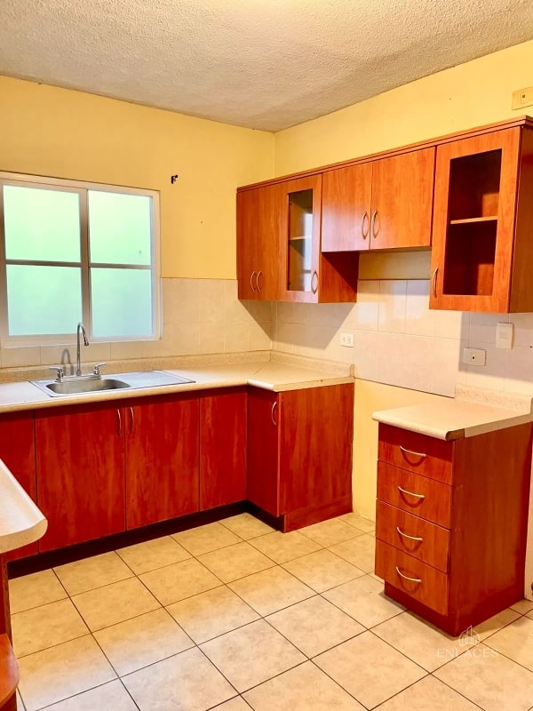 Zona 4 Mixco • Casa en Renta • Condominio El Barrio San Nicolás - 15