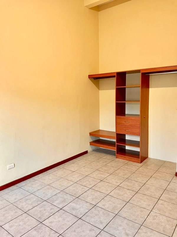 Zona 4 Mixco • Casa en Renta • Condominio El Barrio San Nicolás - 10