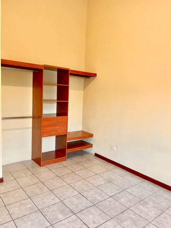 Zona 4 Mixco • Casa en Renta • Condominio El Barrio San Nicolás - 9