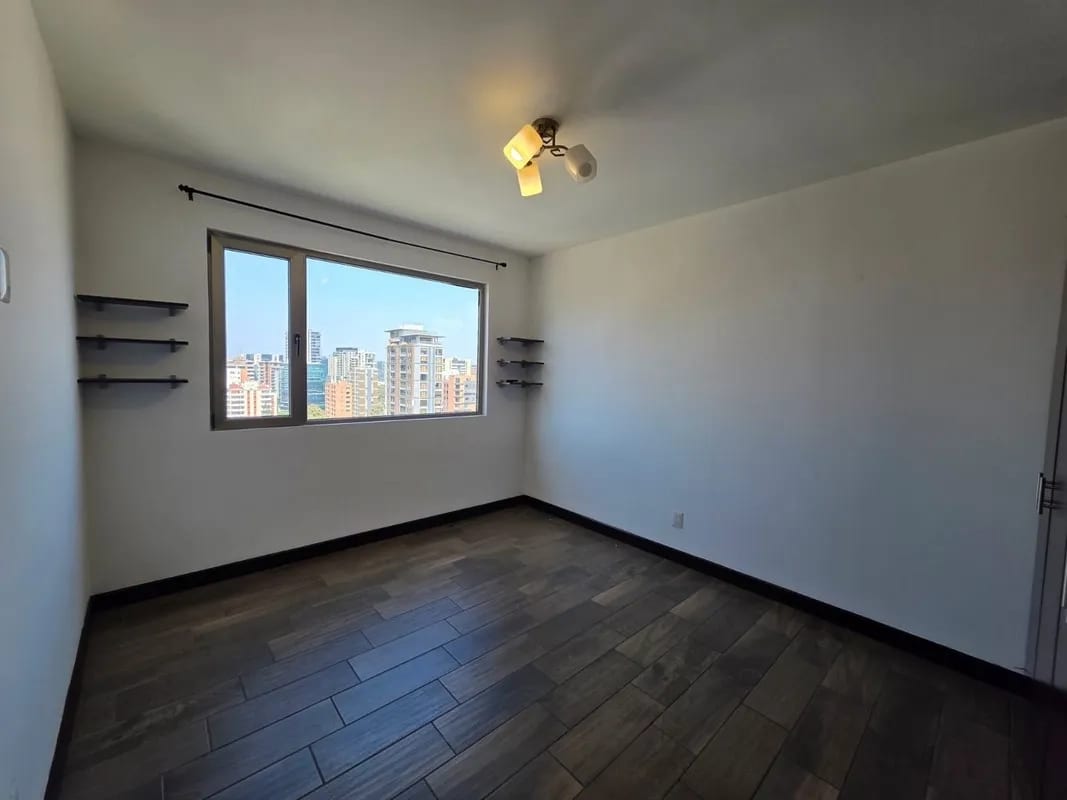 Apartamento en renta zona 10 — Apartamento en Alquiler en Verona, Zona 10, Guatemala, Ciudad — foto 11 de 16