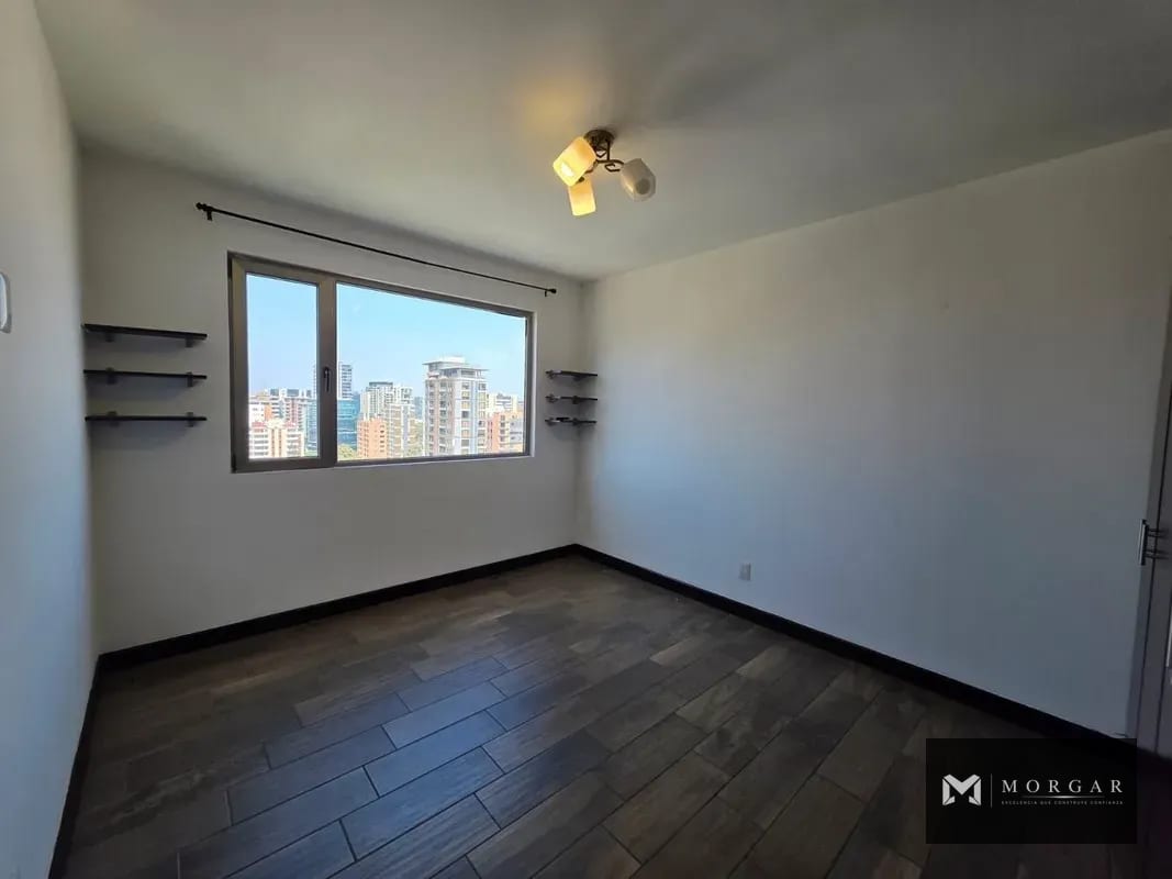 Apartamento en renta zona 10 — Apartamento en Alquiler en Verona, Zona 10, Guatemala, Ciudad — foto 11 de 16