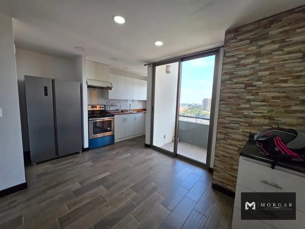 Apartamento en renta zona 10 — Apartamento en Alquiler en Verona, Zona 10, Guatemala, Ciudad — foto 3 de 16